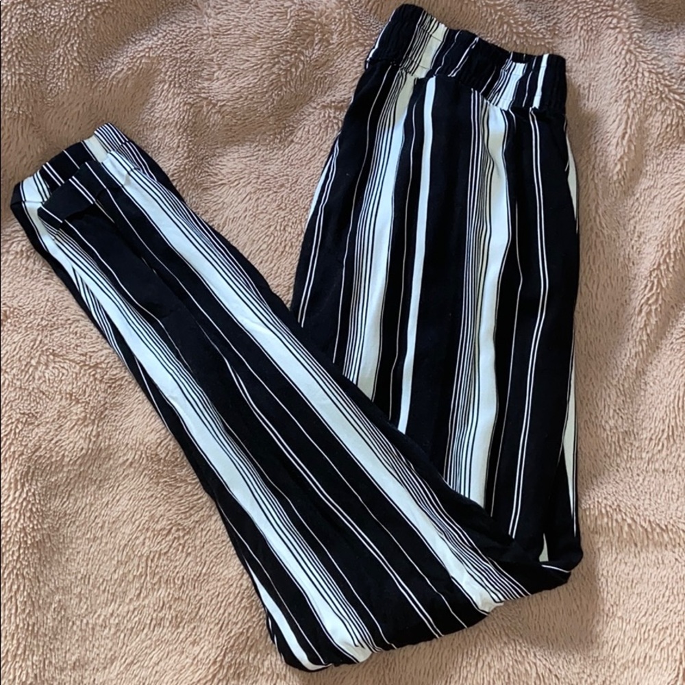 Suzy Shier Dress Pants